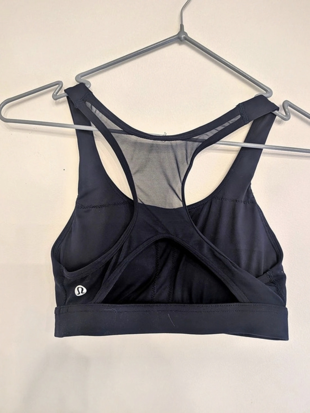 lululemon Wunder Train Bra (Mesh Back) ) Navy blue Sports Bra Size 2